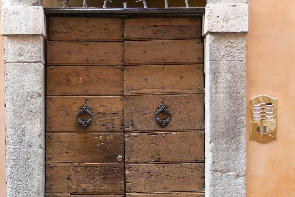Rome As You Feel - Vicolo Delle Grotte Apartament
